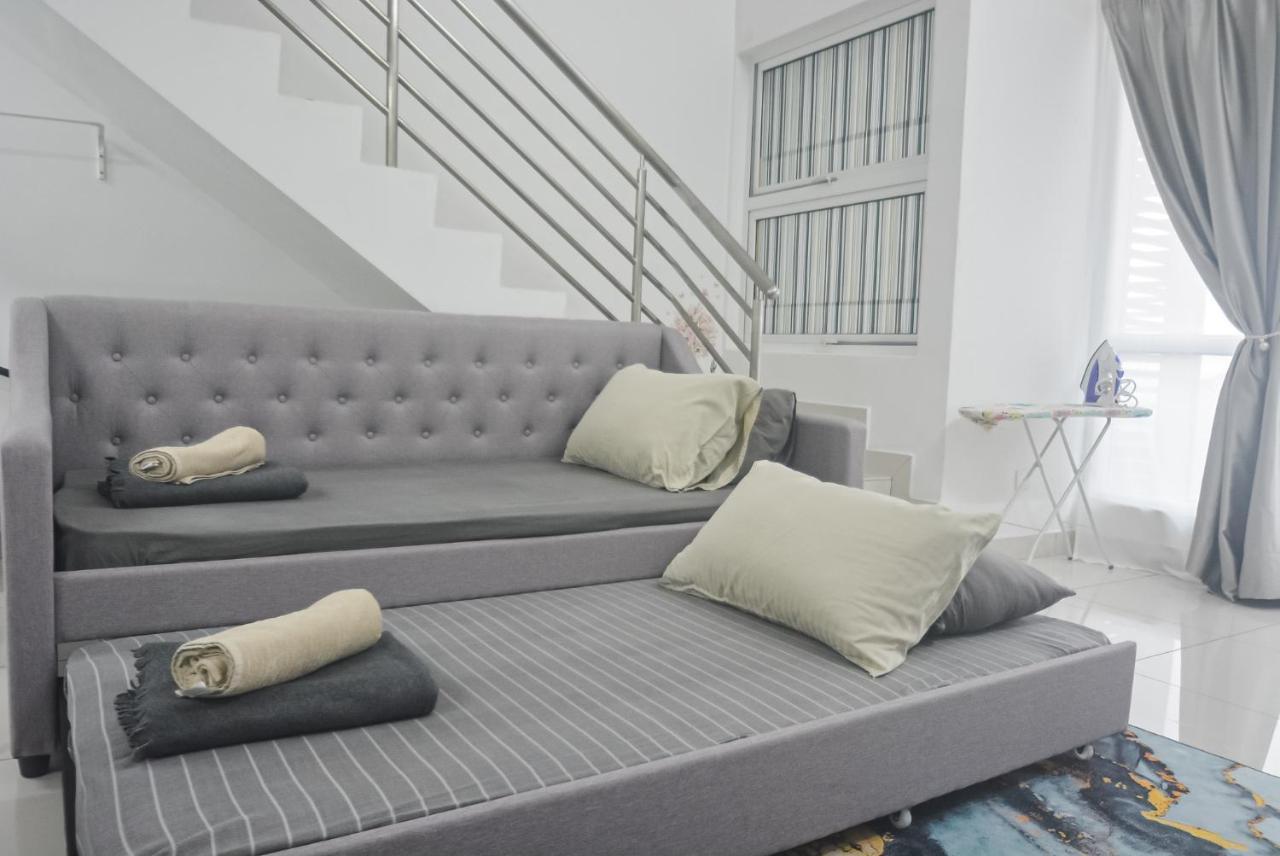 Azfa Duplex Suite At De Centrum Putrajaya Bangi Free Wifi Kajang Luaran gambar