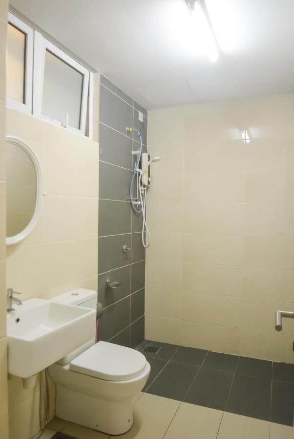 Azfa Duplex Suite At De Centrum Putrajaya Bangi Free Wifi Kajang Luaran gambar