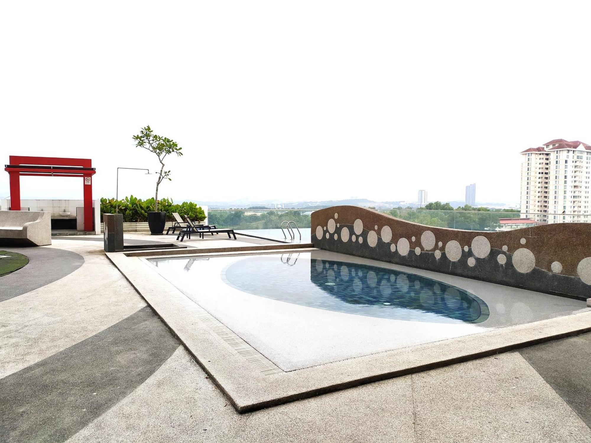 Azfa Duplex Suite At De Centrum Putrajaya Bangi Free Wifi Kajang Luaran gambar