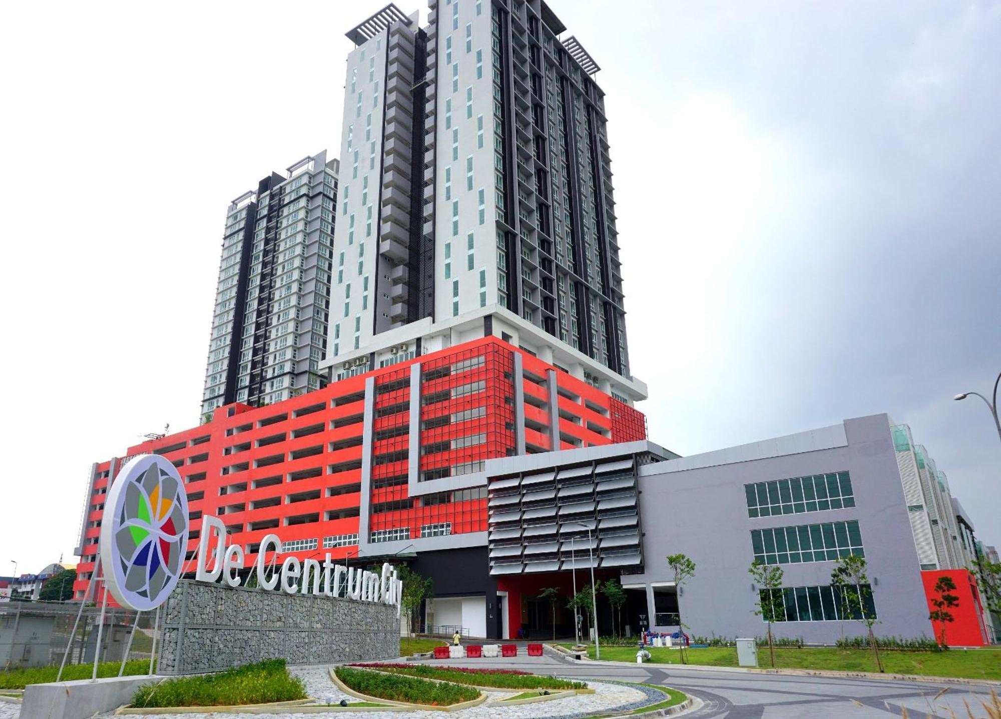 Azfa Duplex Suite At De Centrum Putrajaya Bangi Free Wifi Kajang Luaran gambar